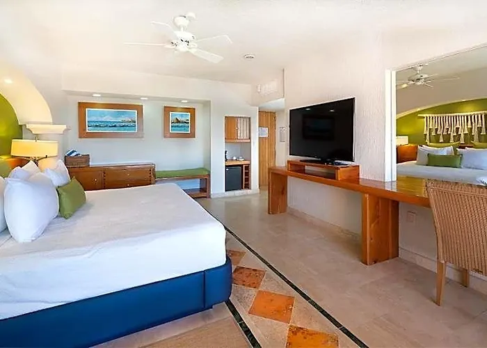 Puerto Aventuras & Club Hotel 3*