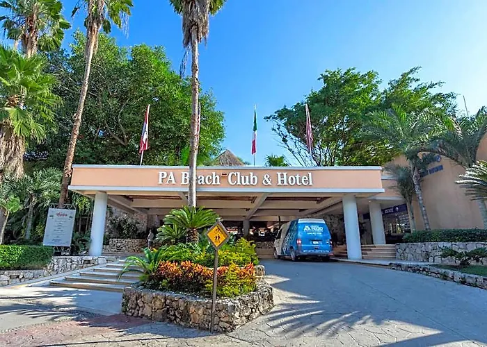 Puerto Aventuras & Club Riviera Maya