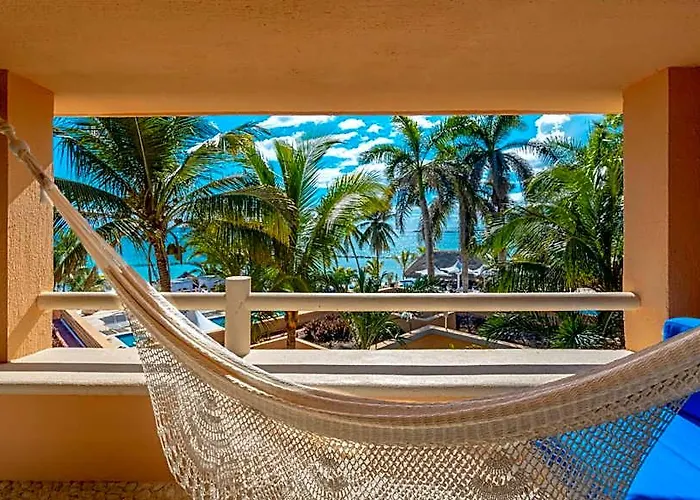 Puerto Aventuras & Club Hotel 3*