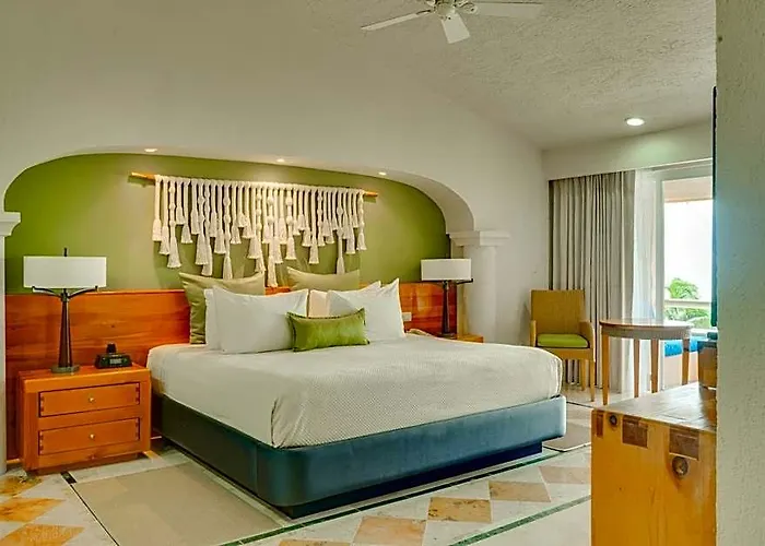 Puerto Aventuras & Club Hotel