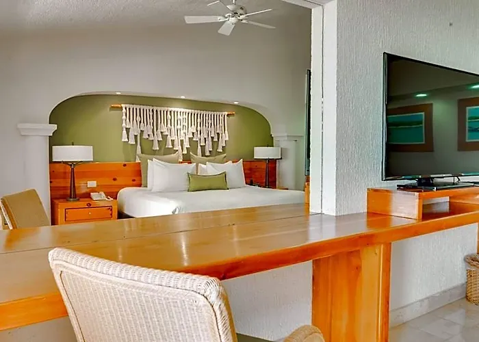 Puerto Aventuras & Club Hotel 3*