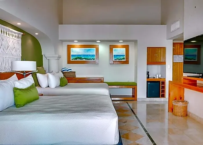 Puerto Aventuras & Club Hotel