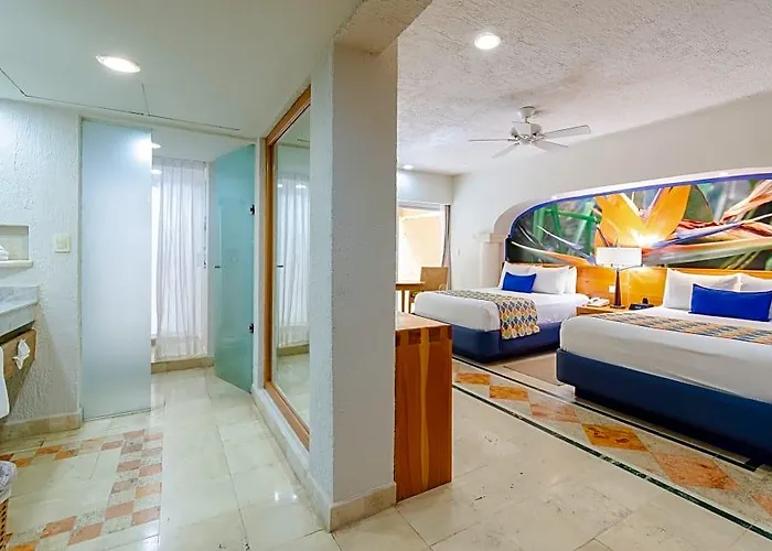 Puerto Aventuras & Club Riviera Maya