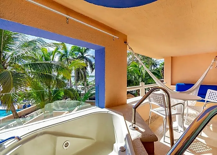 Puerto Aventuras & Club